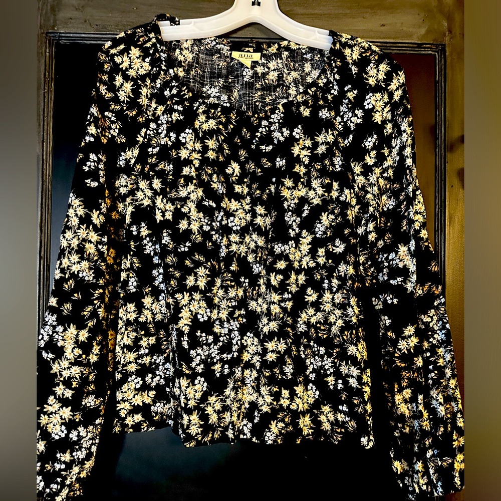 a.n.a floral blouse, size medium